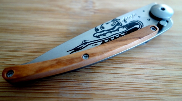 Un couteau tout beau, rigolo et perso avec Deejo ! Un couteau tout beau, rigolo et perso avec Deejo !